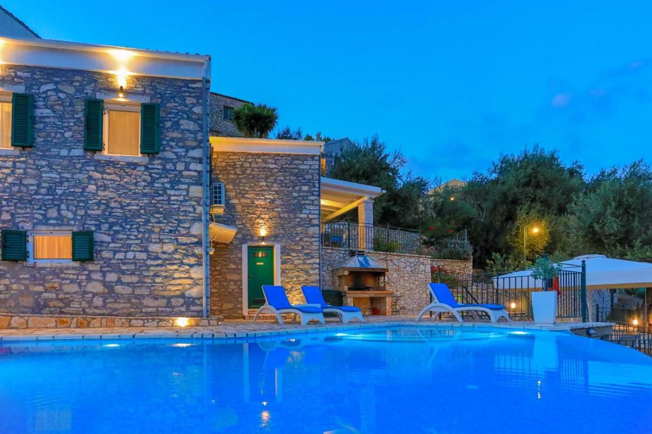 Villa Regina: Above Agni, Superb Views And Pool Kavalleraina Exterior foto