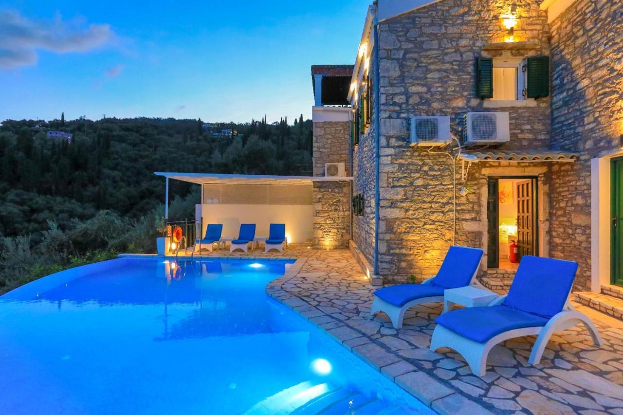 Villa Regina: Above Agni, Superb Views And Pool Kavalleraina Exterior foto